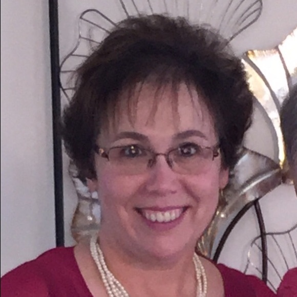 Meet your Posher, Connie - Picture 1 of 1